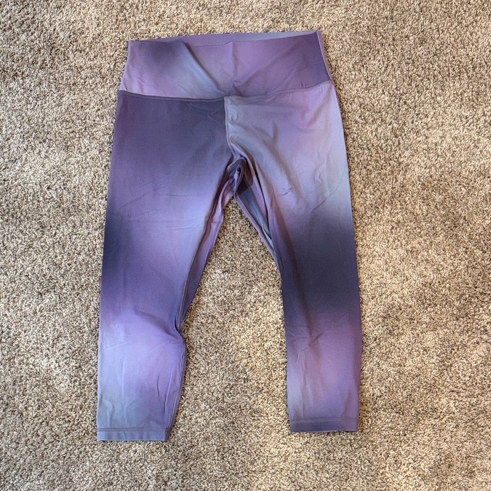 EUC Lululemon Purple Ombre Leggings